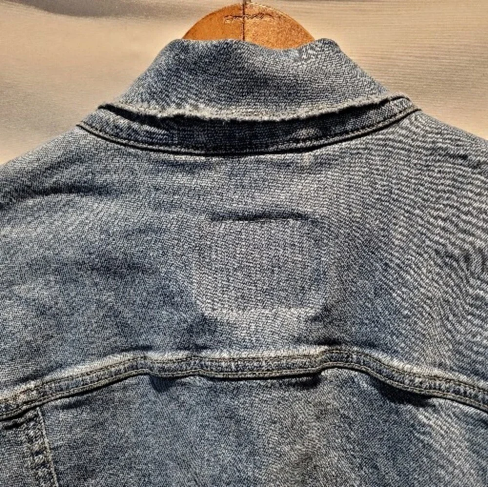 Levis levi red